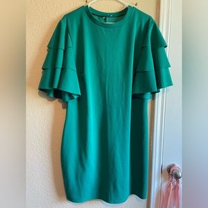 Green Short Sleeve Dress